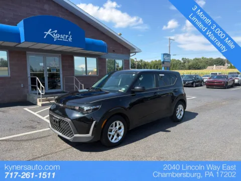 Black 2023 Kia Soul LX for sale in Chambersburg, PA