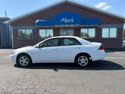 Photos of 2007 Honda Accord SE for sale in Chambersburg, PA at Kyner's Auto Sales, Inc.
