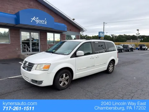 White 2008 Dodge Grand Caravan SXT for sale in Chambersburg, PA