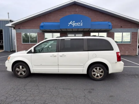 Photos of 2008 Dodge Grand Caravan SXT for sale in Chambersburg, PA at Kyner's Auto Sales, Inc.
