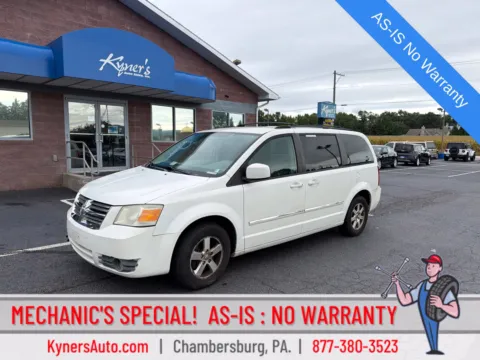 White 2008 Dodge Grand Caravan SXT for sale in Chambersburg, PA