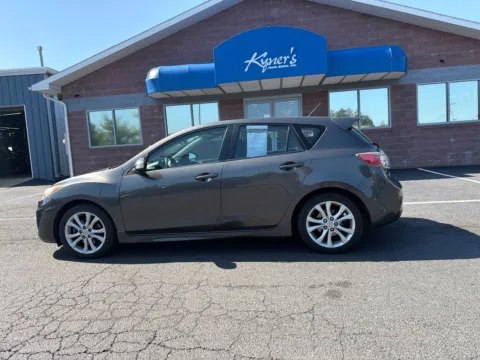 Photos of 2010 Mazda Mazda3 s Sport for sale in Chambersburg, PA at Kyner's Auto Sales, Inc.