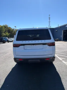 More photos of 2022 Jeep Wagoneer Series II at Kyner's Auto Sales, Inc., PA