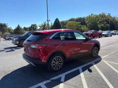 More photos of 2022 Ford Escape Plug-In Hybrid SE at Kyner's Auto Sales, Inc., PA