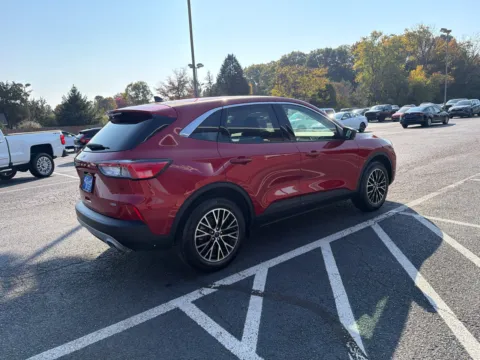 More photos of 2022 Ford Escape Plug-In Hybrid SE at Kyner's Auto Sales, Inc., PA