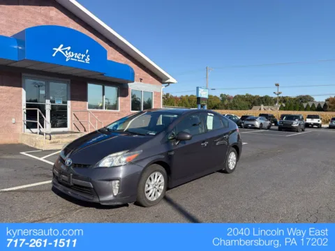 Gray 2012 Toyota Prius Plug-in for sale in Chambersburg, PA