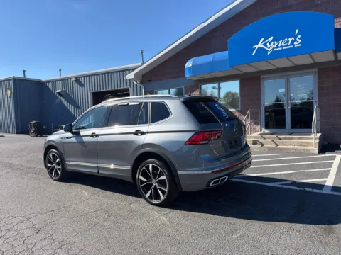 More photos of 2022 Volkswagen Tiguan 2.0T SEL R-Line at Kyner's Auto Sales, Inc., PA