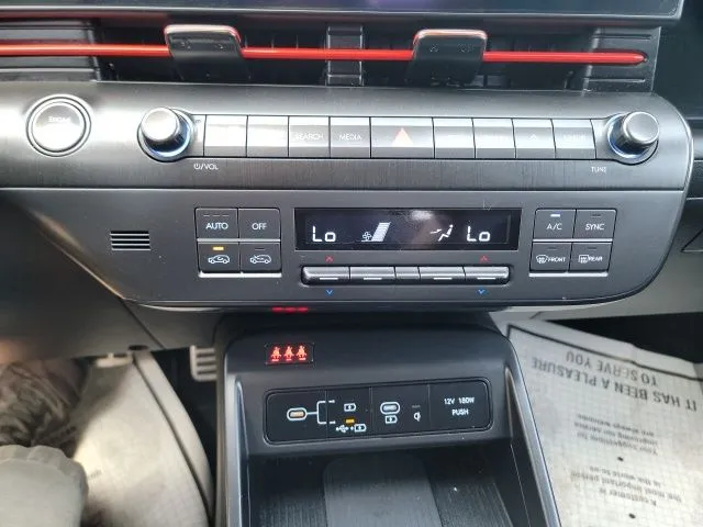 2024 Hyundai Kona N Line - Photo 27