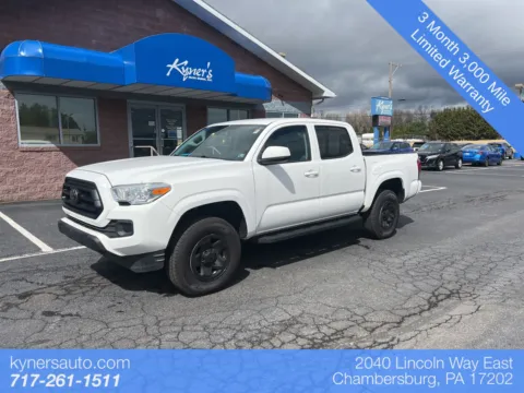 White 2022 Toyota Tacoma SR5 for sale in Chambersburg, PA