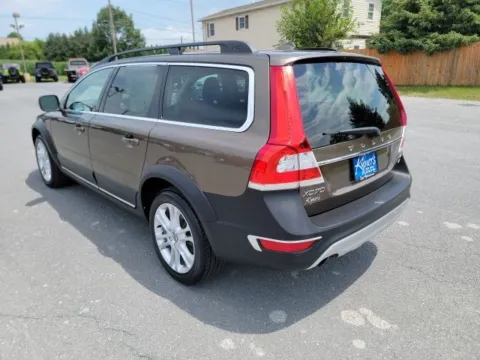 More photos of 2016 Volvo XC70 T5 Premier at Kyner's Auto Sales, Inc., PA