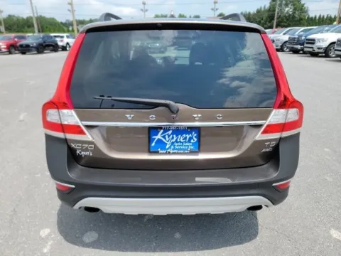 More photos of 2016 Volvo XC70 T5 Premier at Kyner's Auto Sales, Inc., PA