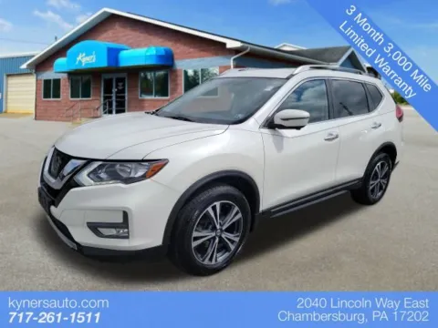 White 2017 Nissan Rogue SL for sale in Chambersburg, PA