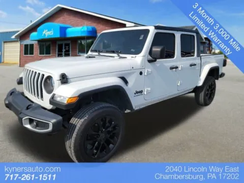 White 2020 Jeep Gladiator Altitude for sale in Chambersburg, PA
