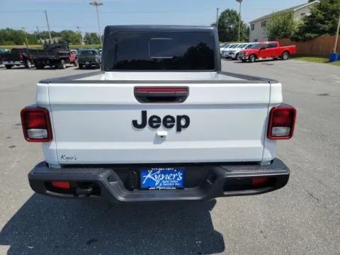 More photos of 2020 Jeep Gladiator Altitude at Kyner's Auto Sales, Inc., PA