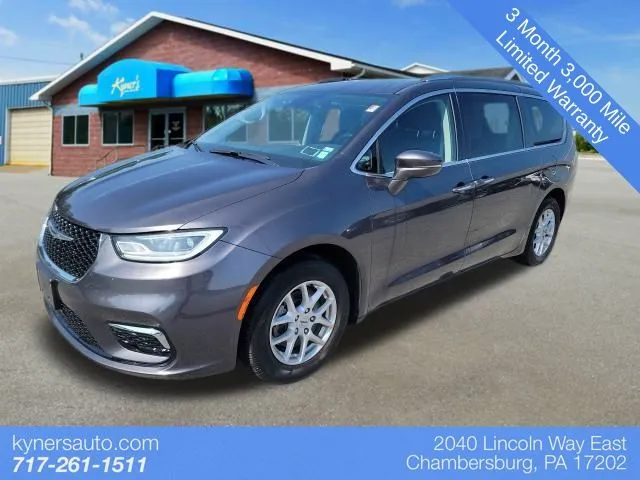 Gray 2021 Chrysler Pacifica Touring L for sale in Chambersburg, PA