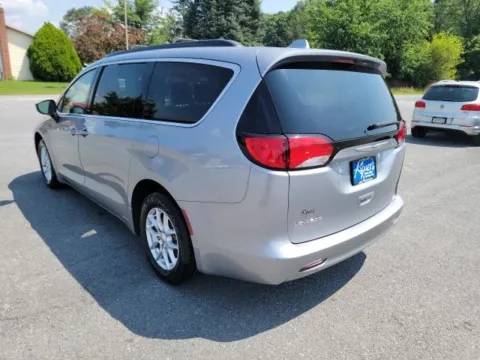 More photos of 2020 Chrysler Voyager LXI at Kyner's Auto Sales, Inc., PA