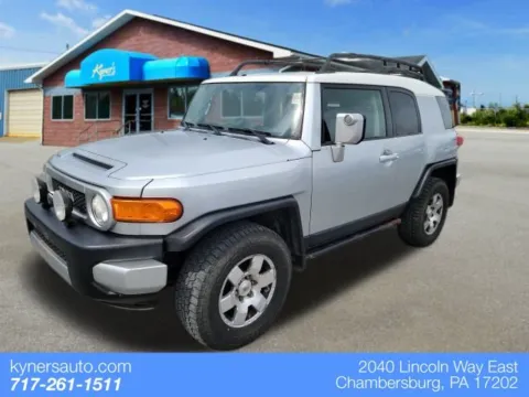 Silver 2007 Toyota FJ Cruiser for sale in Chambersburg, PA