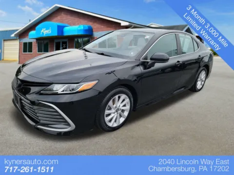 Black 2022 Toyota Camry LE for sale in Chambersburg, PA