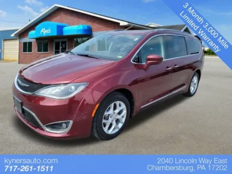 Red 2018 Chrysler Pacifica Touring L Plus for sale in Chambersburg, PA