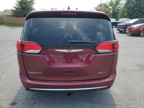 More photos of 2018 Chrysler Pacifica Touring L Plus at Kyner's Auto Sales, Inc., PA