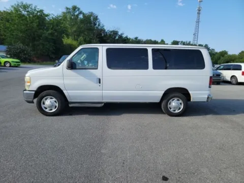 Photos of 2008 Ford E-350SD XLT for sale in Chambersburg, PA at Kyner's Auto Sales, Inc.
