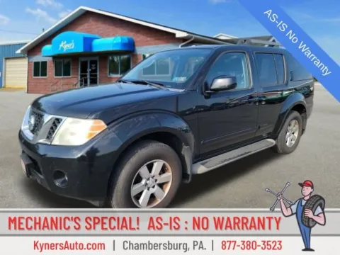 Black 2012 Nissan Pathfinder SV for sale in Chambersburg, PA