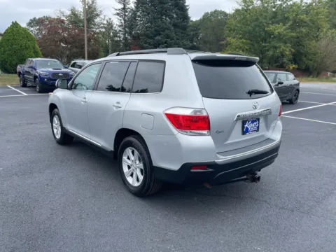 Another view of 2011 Toyota Highlander Limited for sale in Chambersburg, PA at Kyner's Auto Sales, Inc.