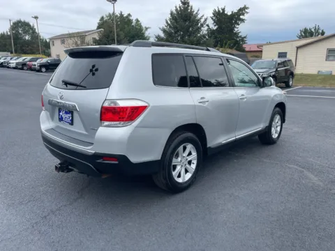 More photos of 2011 Toyota Highlander Limited at Kyner's Auto Sales, Inc., PA