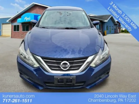 Blue 2017 Nissan Altima 2.5 SR for sale in Chambersburg, PA