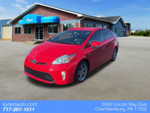 Red 2015 Toyota Prius Four for sale in Chambersburg, PA