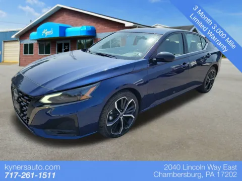 Blue 2023 Nissan Altima 2.5 SR for sale in Chambersburg, PA