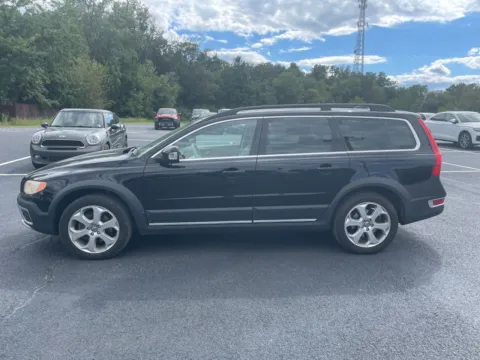 Photos of 2011 Volvo XC70 T6 for sale in Chambersburg, PA at Kyner's Auto Sales, Inc.