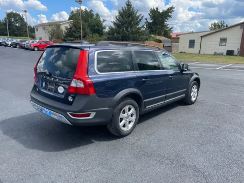 More photos of 2011 Volvo XC70 3.2 at Kyner's Auto Sales, Inc., PA