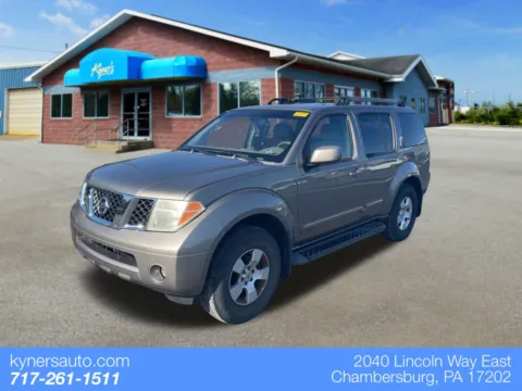 Gray 2006 Nissan Pathfinder SE for sale in Chambersburg, PA