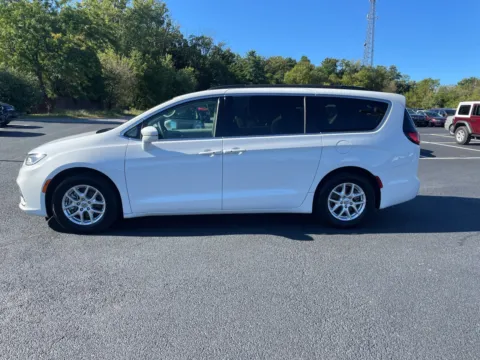 Another view of 2022 Chrysler Pacifica Touring L for sale in Chambersburg, PA at Kyner's Auto Sales, Inc.