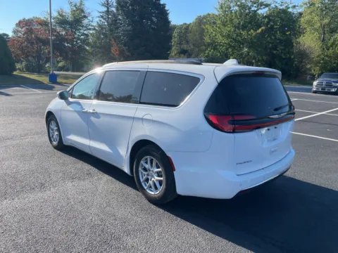 More photos of 2022 Chrysler Pacifica Touring L at Kyner's Auto Sales, Inc., PA