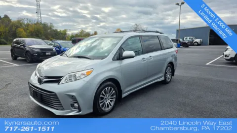 Silver 2019 Toyota Sienna XLE Premium for sale in Chambersburg, PA
