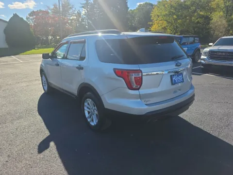 More photos of 2017 Ford Explorer at Kyner's Auto Sales, Inc., PA