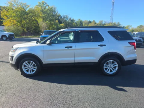 Another view of 2017 Ford Explorer for sale in Chambersburg, PA at Kyner's Auto Sales, Inc.