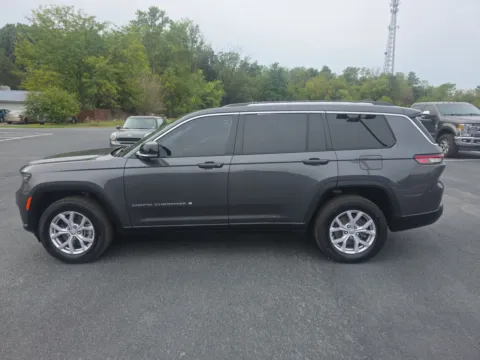 Another view of 2022 Jeep Grand Cherokee L Limited for sale in Chambersburg, PA at Kyner's Auto Sales, Inc.