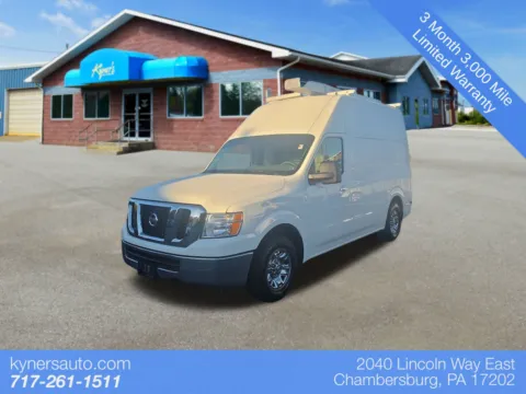 White 2018 Nissan NV2500 HD SL for sale in Chambersburg, PA