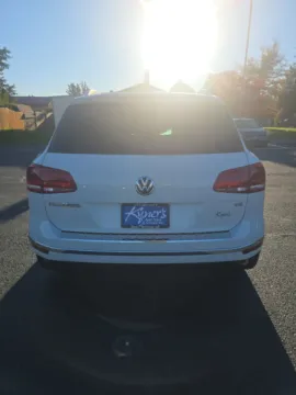 More photos of 2017 Volkswagen Touareg V6 at Kyner's Auto Sales, Inc., PA