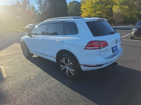More photos of 2017 Volkswagen Touareg V6 at Kyner's Auto Sales, Inc., PA