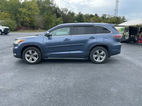 Photos of 2016 Toyota Highlander Hybrid Limited for sale in Chambersburg, PA at Kyner's Auto Sales, Inc.