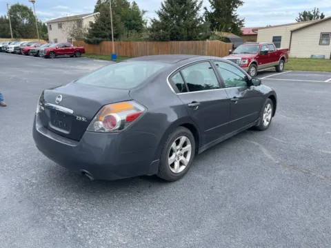 More photos of 2009 Nissan Altima 2.5 SL at Kyner's Auto Sales, Inc., PA