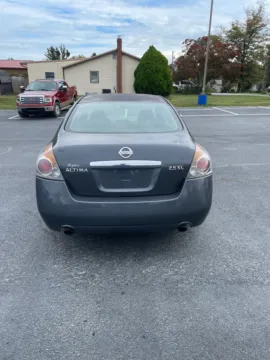 More photos of 2009 Nissan Altima 2.5 SL at Kyner's Auto Sales, Inc., PA