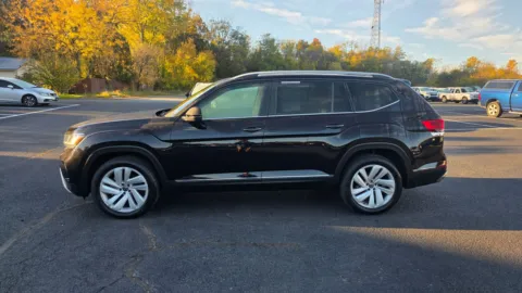 Another view of 2021 Volkswagen Atlas 2.0T SEL for sale in Chambersburg, PA at Kyner's Auto Sales, Inc.