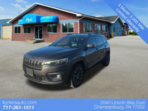 Gray 2021 Jeep Cherokee Latitude Lux for sale in Chambersburg, PA