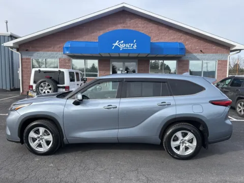 More photos of 2021 Toyota Highlander LE at Kyner's Auto Sales, Inc., PA