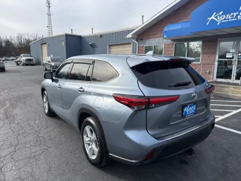 More photos of 2021 Toyota Highlander LE at Kyner's Auto Sales, Inc., PA